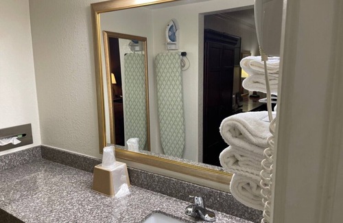 Grand Junction Hotel | First Interstate Inn
