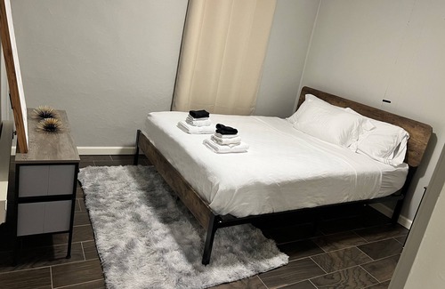 Batavia Apartment | First Level Downtown Historic Oasis - Self Check In