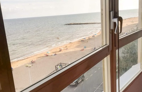 Lo Rufete Apartment | FIRST LINE BEACH FRONT FANTASTIC SEEVIEWS A/A WIFI 3ROOMS 2 BATHROOMS