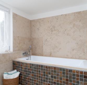Kroeslin House | Fischerhaus 2, Ostsee, 5 Min. zum Strand, 8 Pers.