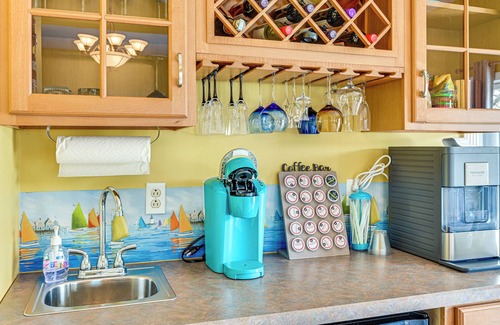 Eddyville House | Fish & Grill: Spacious Home in Eddyville!