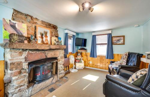 Drake House | Fish, Hike and Unwind Drake Cabin with Hot Tub!