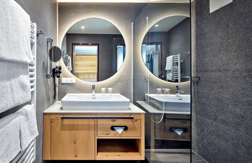 Zell am See Hotel | Fish'Inn Zell - Hotel Fischerwirt