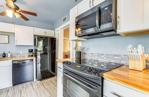 Trailer Estates Apartment | Fish, Relax & Repeat: Palmetto Unit w/Patio!
