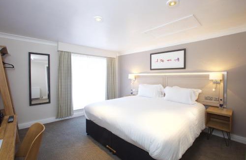 Tiverton Hotel | Fisherman's Cot, Tiverton by Marston's Inns