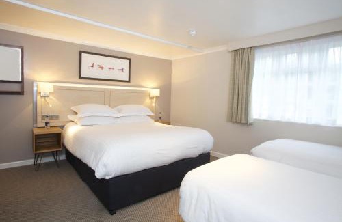 Tiverton Hotel | Fisherman's Cot, Tiverton by Marston's Inns