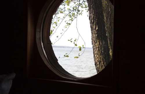 Bad Saarow Apartment | Fisherman's cottage by the lake - Ferienhof Löschebrand