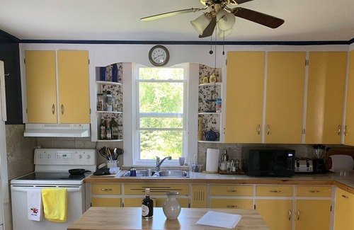 West Dublin House | Fisherman’s Cottage facing open Ocean. Sat -Sat. Weekly rentals preferred. Max 5
