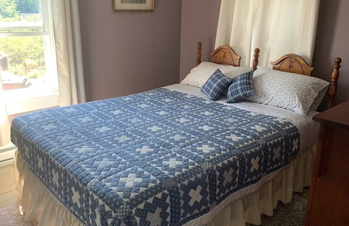 West Dublin House | Fisherman’s Cottage facing open Ocean. Sat -Sat. Weekly rentals preferred. Max 5