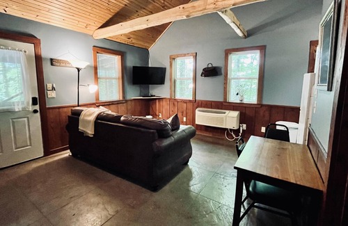 Cadiz Cabin | Fishin' Hole