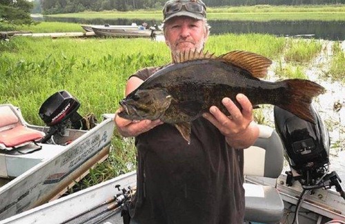 Ash River Cabin | fishing and hunting camp