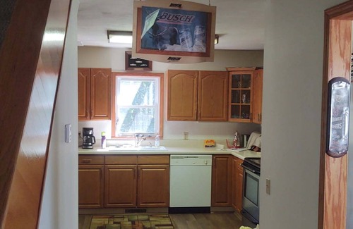 McCormick House | Fishing, Boating, Golf , Hunting - perfect getaway. Near Augusta for Masters