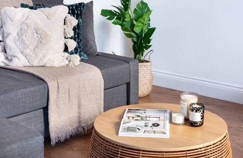 Marylebone Apartment | Fitzrovia Balcony Near Oxford Circus
