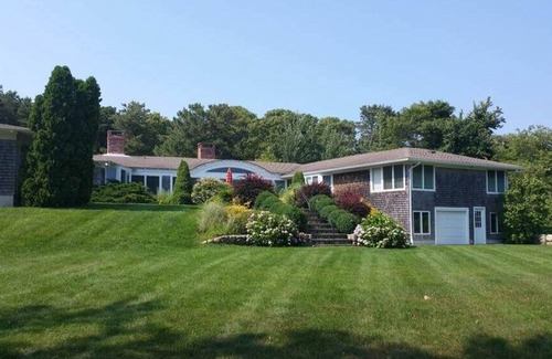 North Chatham House | FIVE BEDROOM- WATERFRONT RETREAT ON RYDERS COVE, PERFECT SPOT TO KAYAK AND CANOE.