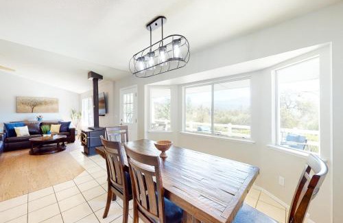 Oakhurst House | Five Oaks Circle Ranch