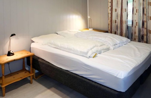 Hyllestad House | Fjordperlen by Interhome