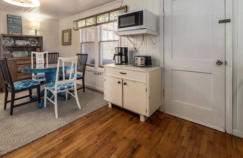 Port St. Joe Cottage | FL. Cottage, 3 Blocks to Gulf + Pet Friendly w/Fenced Lawn & Boat Parking,