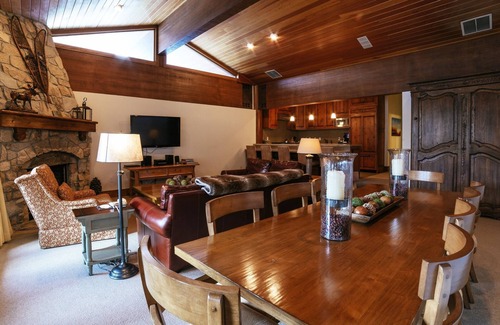 Deer Valley Condo | Flagstaff Two Bedroom 2 Apartment Hotel by RedAwning