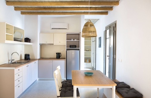 Kamares Villa | Flaros Village