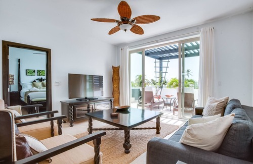 San Pedro Resort | Flash Sale! Luxury Penthouse: Island Tranquility, Personal Plunge Pool