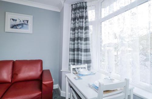 St. Michaels House | Flat 1A, Big Tree Holiday Flats