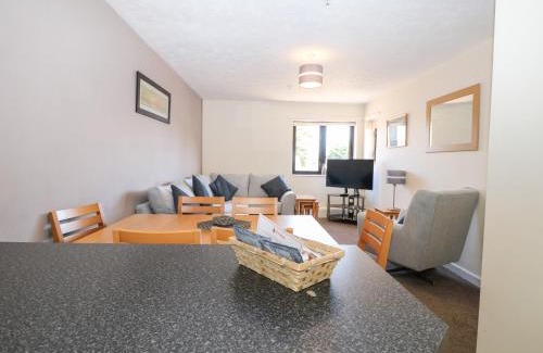 Littlehampton House | Flat 34 - Marine Court