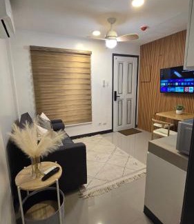 Las Pinas Apartment | Flat 35, Unit D