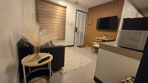Las Pinas Apartment | Flat 35, Unit D