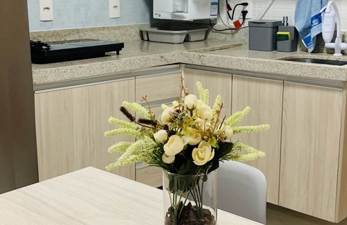 Jardim Goias Apartment | Flat Complete Jd. Goiás with Air, TV and WI-FI