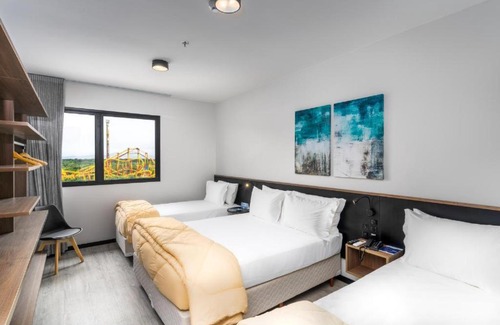 Praia da Armacao do Itapocoroi Apartment | Flat em Frente ao Parque Beto Carreiro