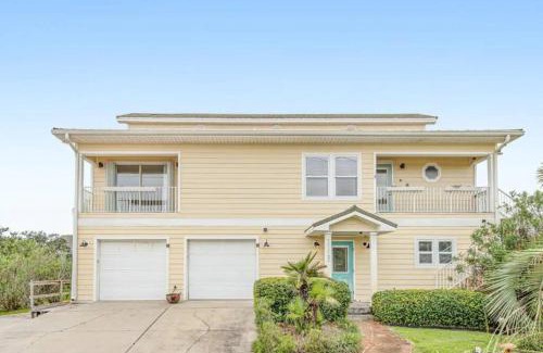 Toilla Segunda House | Flip Side Oasis Beach House