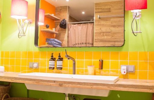 Jordaan Bed & Breakfast | Flo's Atelier - Family studio