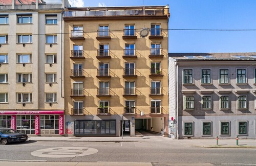 Schottenfeld Apartment | Flora Collection 4 in Vienna