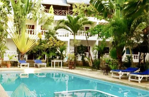 Ukunda Apartment | FLORA Studio in Diani