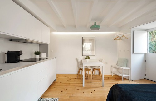 Lordelo do Ouro e Massarelos Apartment | Flora1 Flora Apartments, Studio 1 w/Patio