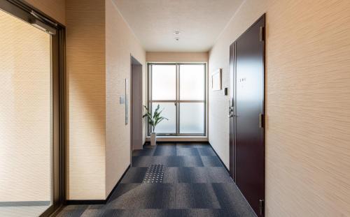 Ukyo Ward Apartment | Floral Green Maple House