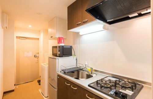 Ukyo Ward Apartment | Floral Green Maple House