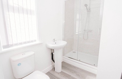 Doncaster Apartment | Florence Avenue - Newly refurbished 3 bed apartment 10 mins from Doncaster town centre & Amaz...
