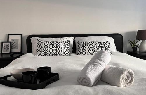 Florentin Apartment | Florentine modern apartment with cool private terrace