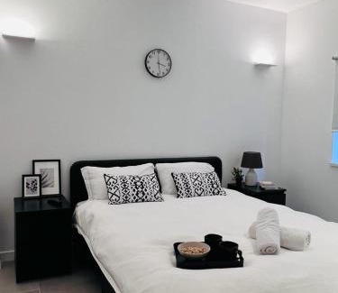 Florentin Apartment | Florentine modern apartment with cool private terrace