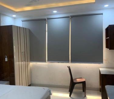Malviya Nagar Hotel | Flourish Stay Saket near Max Hospital