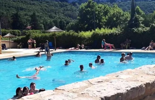 Saint-Antonin Noble Val House | Flower Camping les Gorges de l'Aveyron * - Freeflower Premium 38m² (2 bedrooms) with bathroom for 5 people