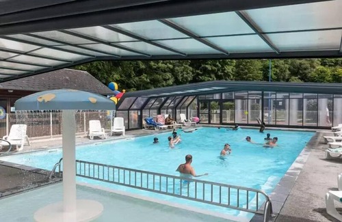 Yport House | Flower Camping La Chênaie * - Homeflower Premium 35m2 (3 bedrooms) + CLIM + semi-covered terrace + TV + sheets + towels 6 people