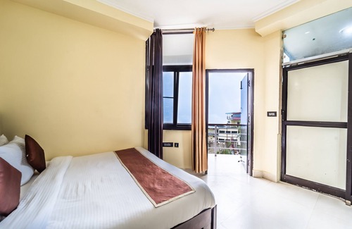 Lansdowne Hotel | Flutter Hotels & Resort