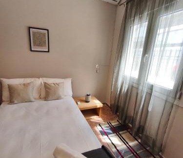 Agia Paraskevi Apartment | Flya House