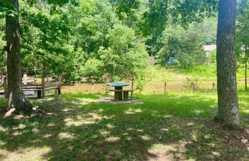 Montgomery House | Flyybyeinn-sam houston national forest
