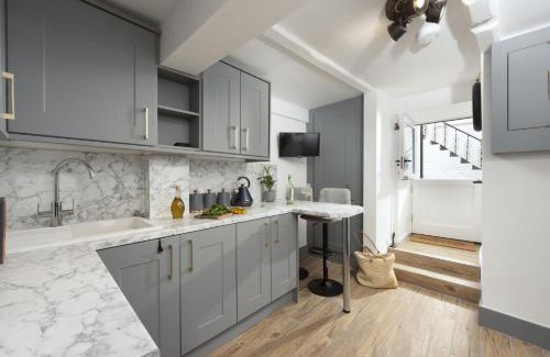 St Ives House | Fond Memories Cottage, The Digey, St Ives