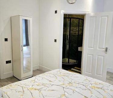 Newham House | Forest Edge Inn
