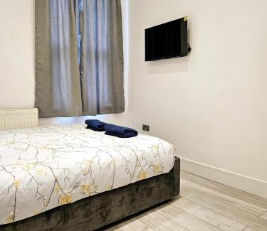 Newham House | Forest Edge Inn