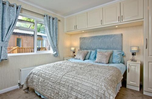 Lanlivery House | Forest Glade Lodge